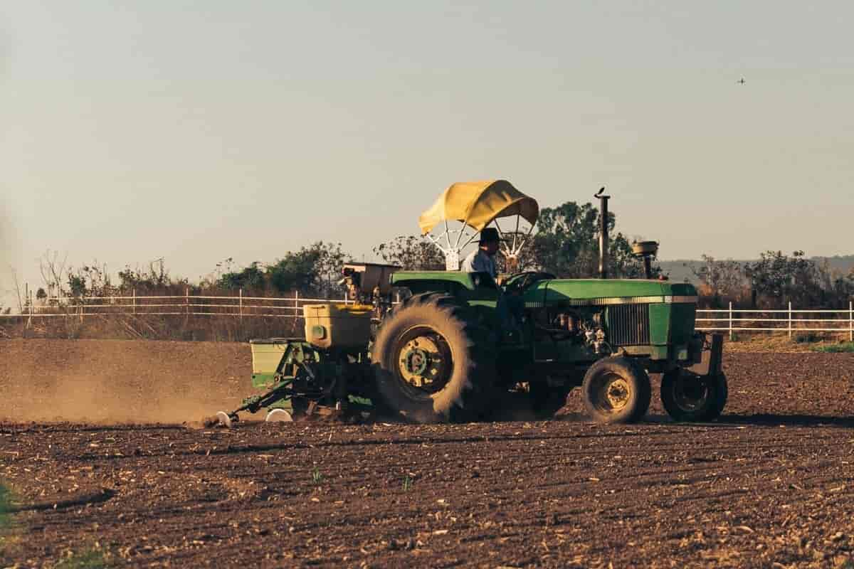 تصویر 2 از گاوآهن خیش مجهز به سیستم هدایت پیشرفته