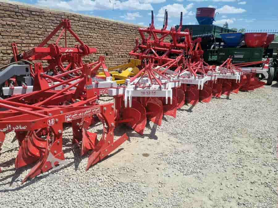 تصویر 4 از گاوآهن همدان طراحی شده برای کاربری متنوع در مزارع