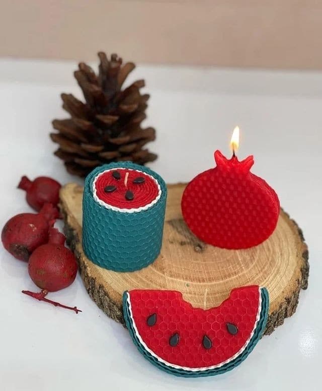 شمع شب یلدا با رنگ‌ های فانتزی و متنوع