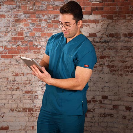 لباس پرستاری مردانه + پارچه تنفس‌ پذیر و سبک