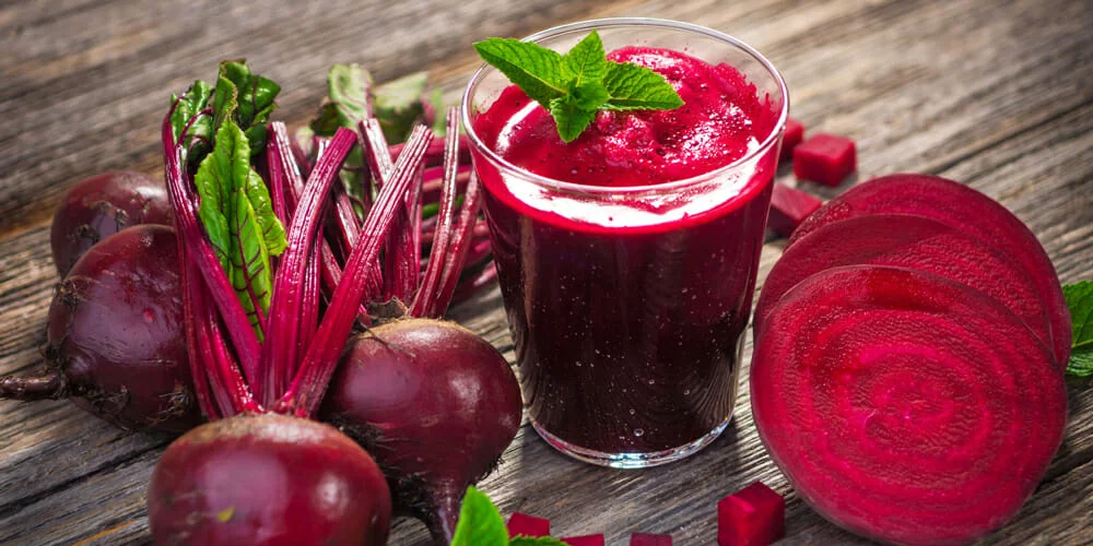 آبمیوه پاکتی چغندر طبیعی با رنگ بنفش و خاصیت خون‌ ساز