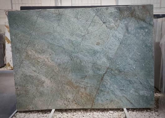 تصویر 1 از سنگ گرانیت مشکی سبز مناسب فضا های مدرن و خاص