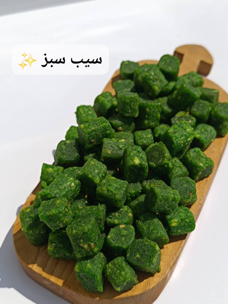 حبه سیب نوبهار سبز