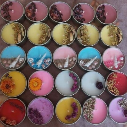 تصویر 1 از شمع ظرف فلزی کوچک و بزرگ در سایزهای مختلف