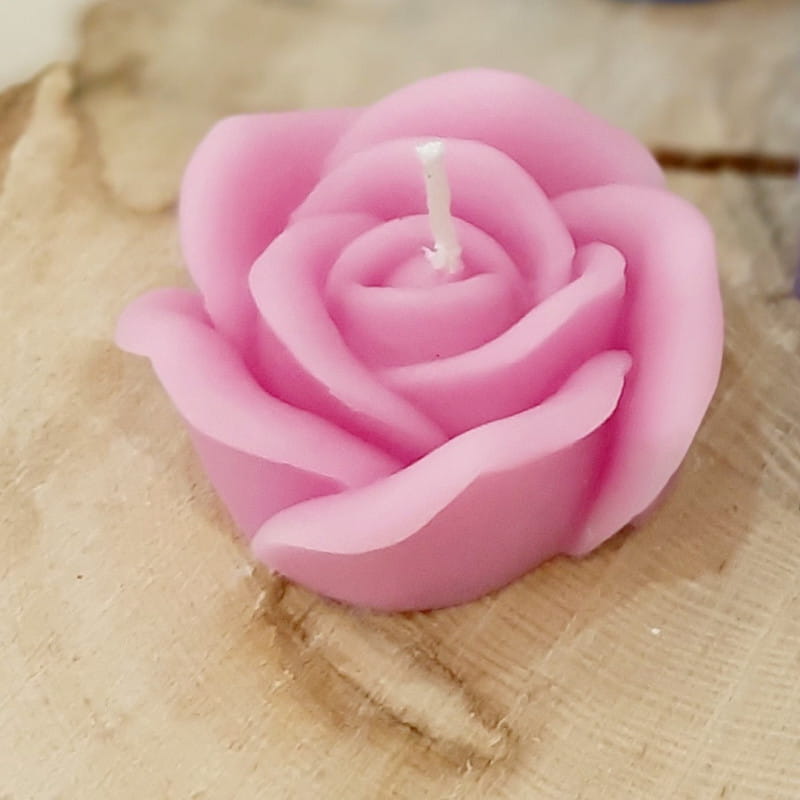 تصویر 2 از شمع غنچه با طراحی ظریف و طبیعی