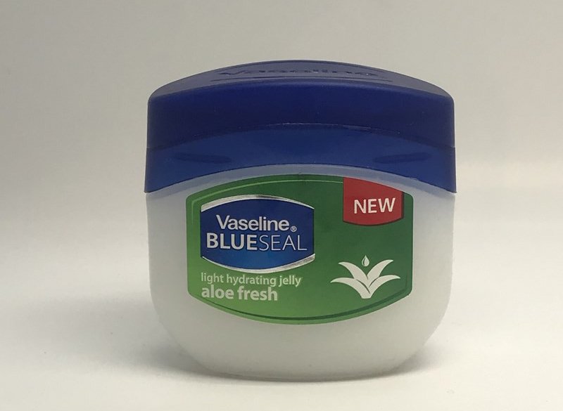 تصویر 3 از وازلین ۱۰۰ میل آبرسان مناسب زمستان و سرما