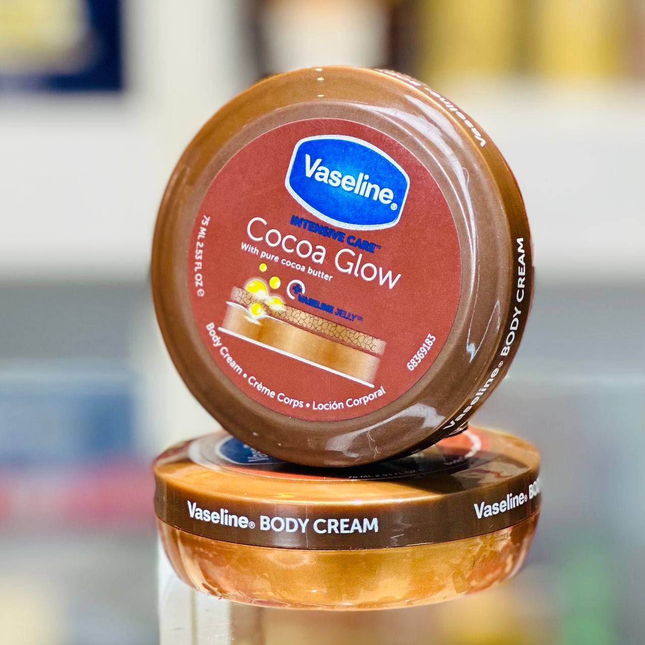 تصویر 2 از وازلین کاکائویی محافظ و آرامش بخش برای پوست های خشک