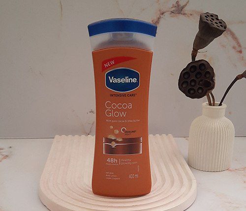 تصویر 4 از وازلین کاکائویی محافظ و آرامش بخش برای پوست های خشک