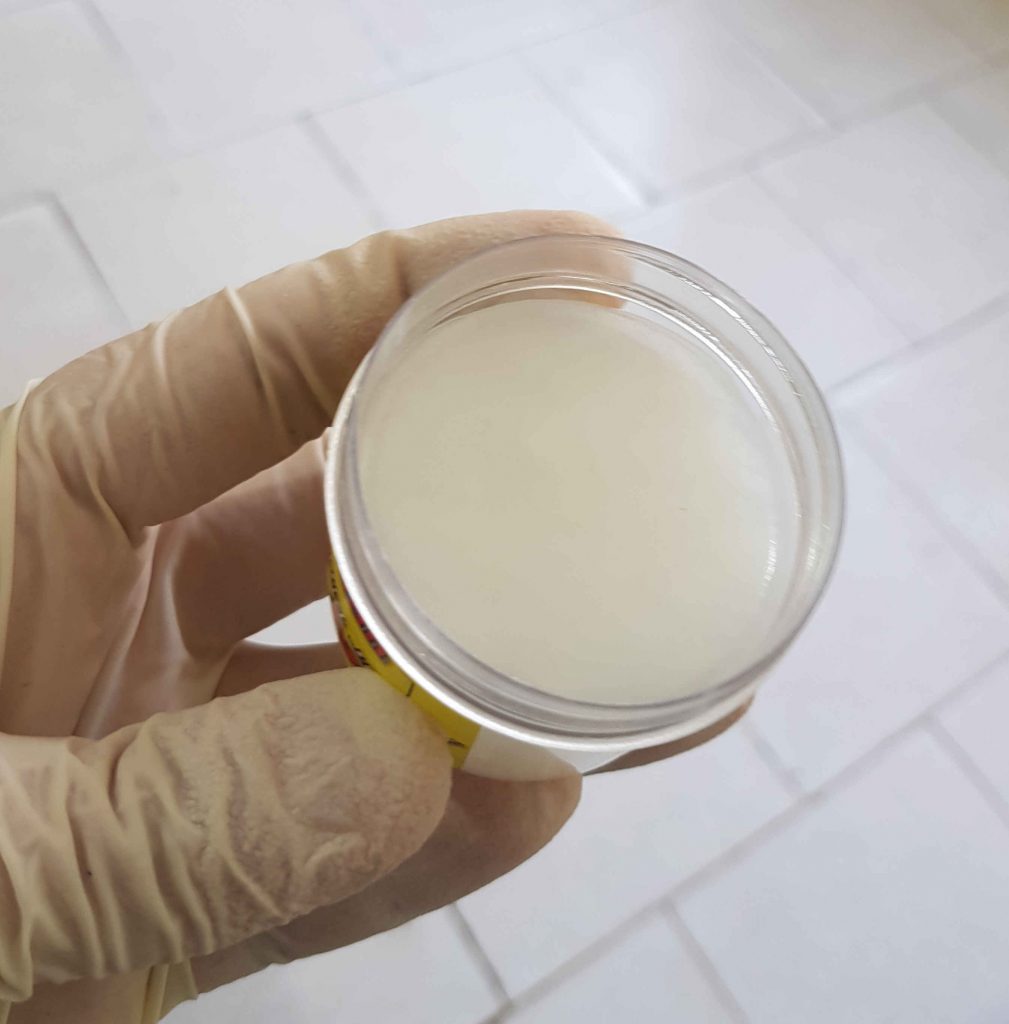 وازلین دست ساز بهداشتی با کیفیت عالی