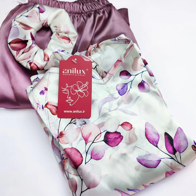 تصویر 1 از تاپ شورتک زنانه مدل ساتن ابریشم به همراه اسکرانچی مو