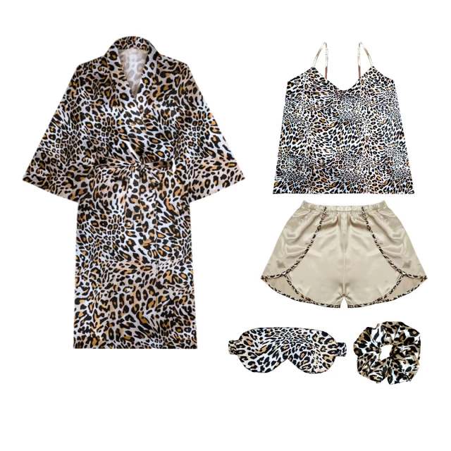 تصویر 3 از ست روبدوشامبر و تاپ شورتک زنانه مدل ساتن ابریشم پلنگی به همراه چشم بند و کش مو