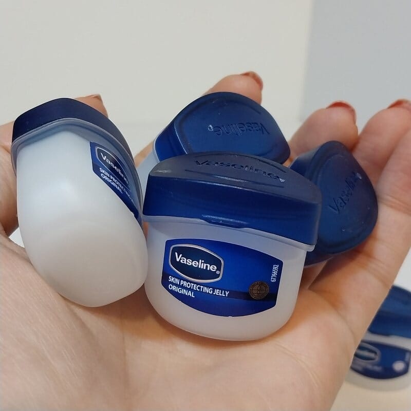 تصویر 1 از وازلین ویتامینه ایروکس محافظ و آبرسان روزانه