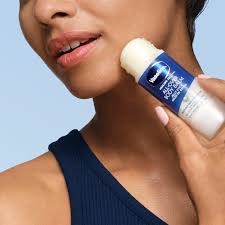 تصویر 4 از وازلین مایا بافت سبک و جذب مناسب