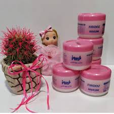 وازلین فیروز برای صورت برای پوست حساس در مراقبت روزانه