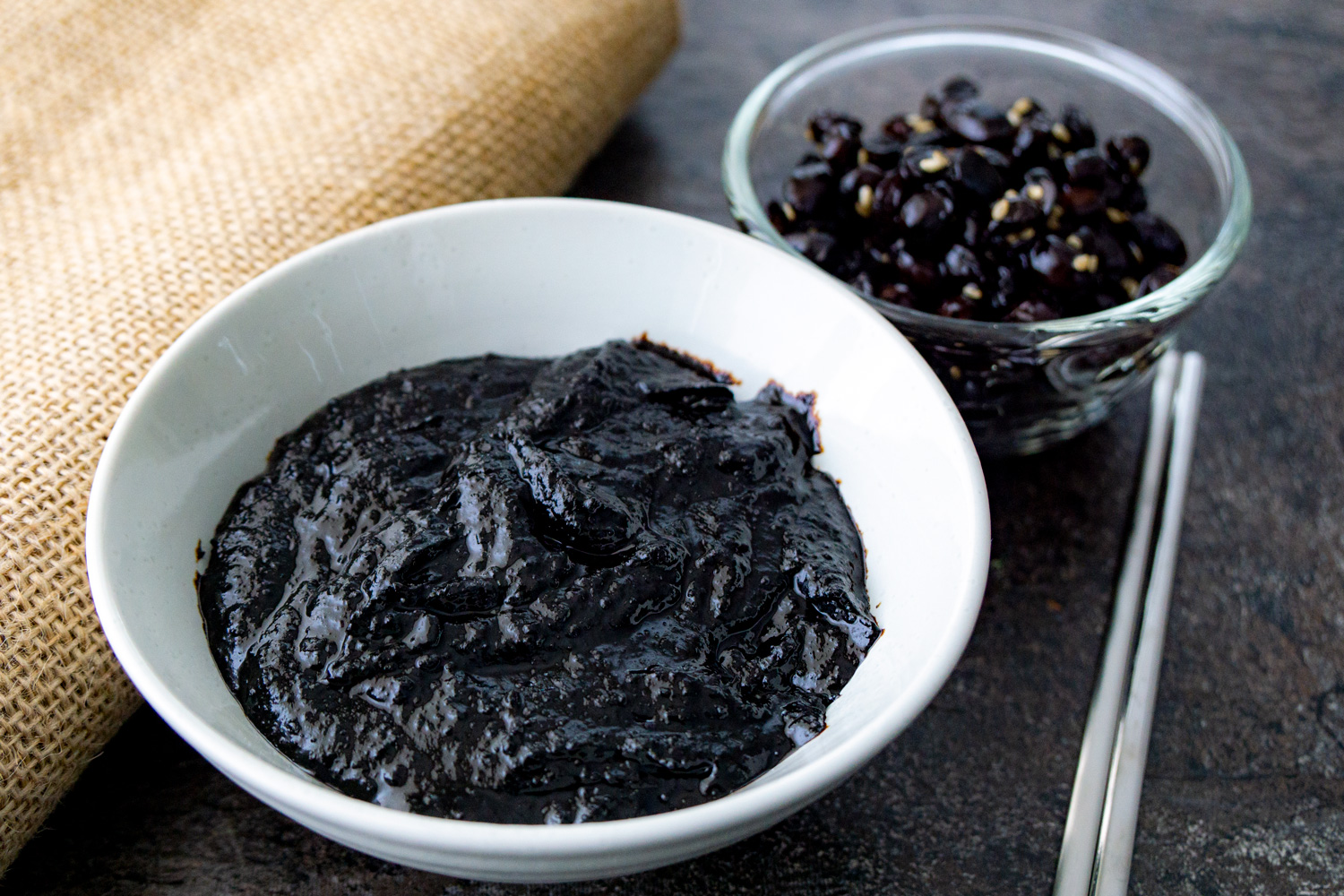 رب انار سیاه سوپر غلیظ با قوام عالی