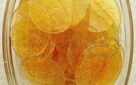 تصویر 2 از انواع نبات پولکی ساده بلوری با شیرینی ملایم