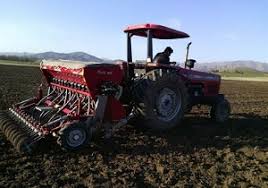 تصویر 1 از گاوآهن کردستان برای پویا سازی کشتزار و بازآرایی بستر خاک