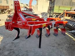 گاوآهن پنج خیش محمد زاده با شاسی تقویت شده و تیغه های قابل تنظیم برای زمین های نا هموار