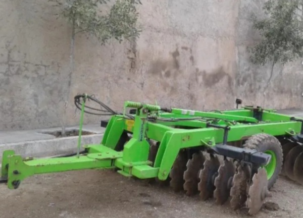 گاو آهن سام آرین طراحی ویژه برای شخم عمیق و اصلاح بستر کشاورزی