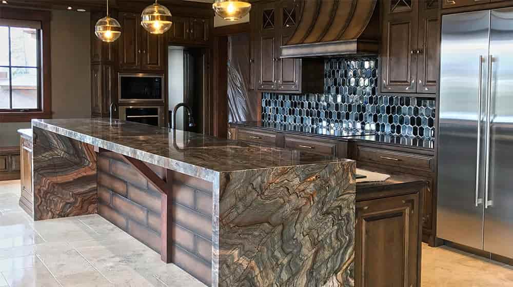 سنگ گرانیت پوست ماری با طرح‌های طبیعی و بافت منحصر به‌ فرد