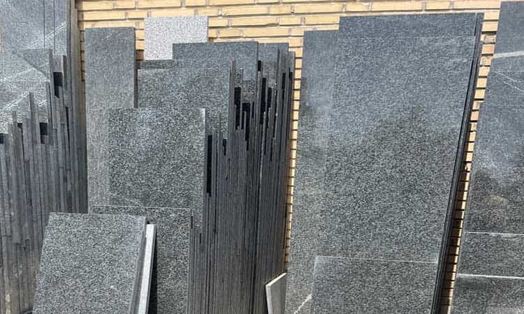 تصویر 2 از سنگ گرانیت پوست ماری با طرح‌های طبیعی و بافت منحصر به‌ فرد