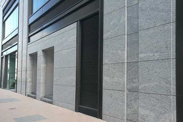 تصویر 3 از سنگ گرانیت پوست ماری با طرح‌های طبیعی و بافت منحصر به‌ فرد