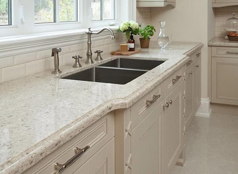 تصویر 1 از سنگ گرانیت پلاک سفید بروجرد با سطح روشن و استحکام بی نظیر