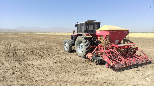 تصویر 4 از گاوآهن خارجی طراحی شده برای حرکت روان روی خاک‌های متراکم و اصلاح یکنواخت بستر