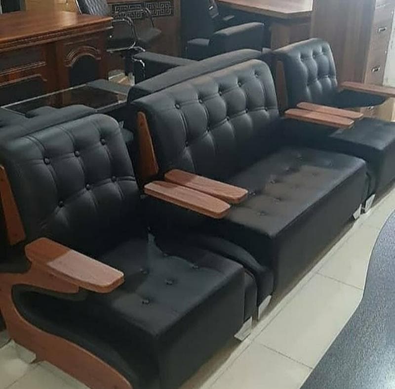 تصویر 4 از مبلمان اداری شهریار مناسب فضای پذیرش و انتظار