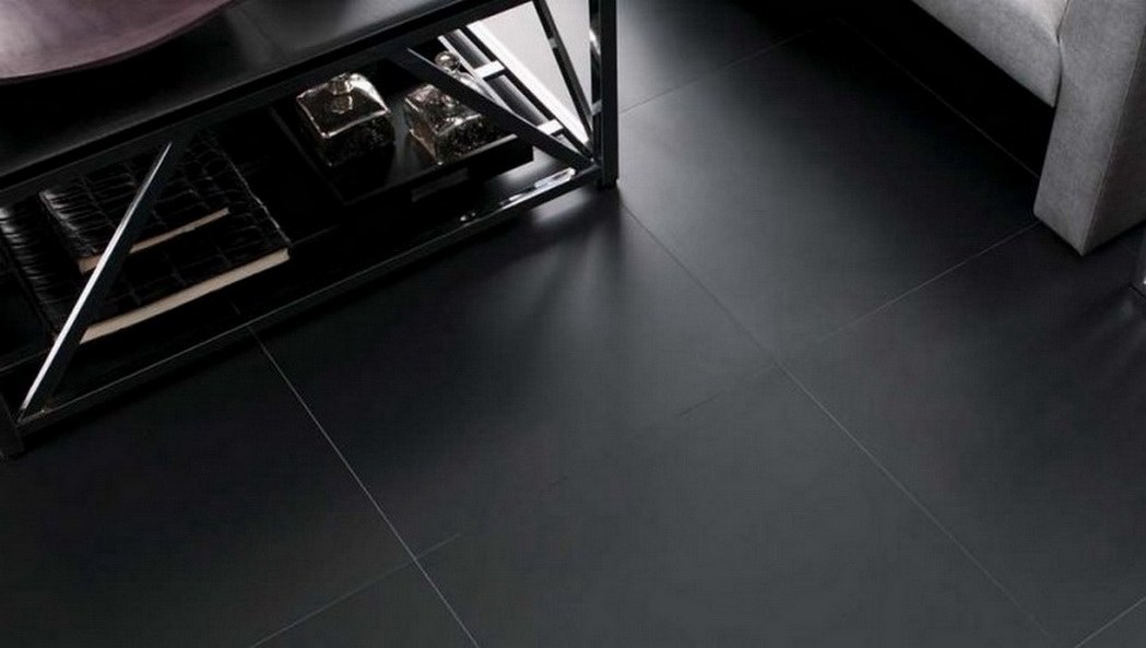 تصویر 3 از سرامیک پرسلان سیاه با بافت منحصر به فرد و استحکام بالا برای پوشش کف و دیوار