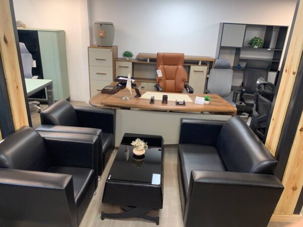 مبلمان اداری وزرا شیراز با ترکیب زیبایی و کارایی