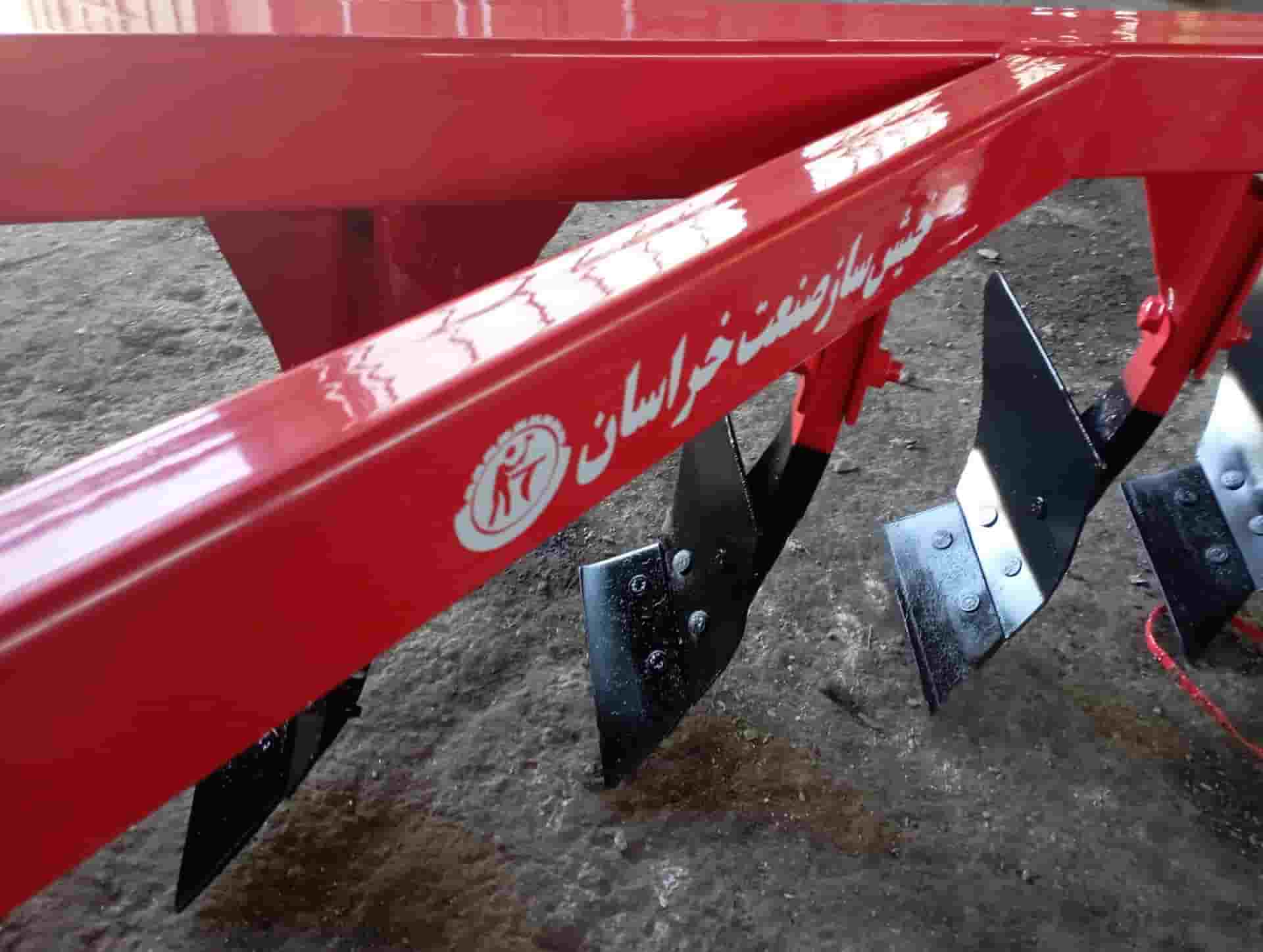 تصویر 1 از گاوآهن صادراتی مجهز به مکانیزم پیشرفته برای شخم یکنواخت و سریع