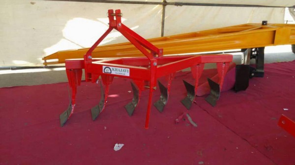 تصویر 3 از گاوآهن همدانی سازه پایدار با طراحی ویژه مناسب عملیات شخم دقیق