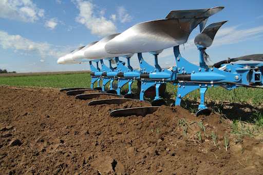 تصویر 1 از گاوآهن فرگوسن با ساختاری مهندسی‌ شده برای عملکرد پایدار در مدت زمان بیشتر