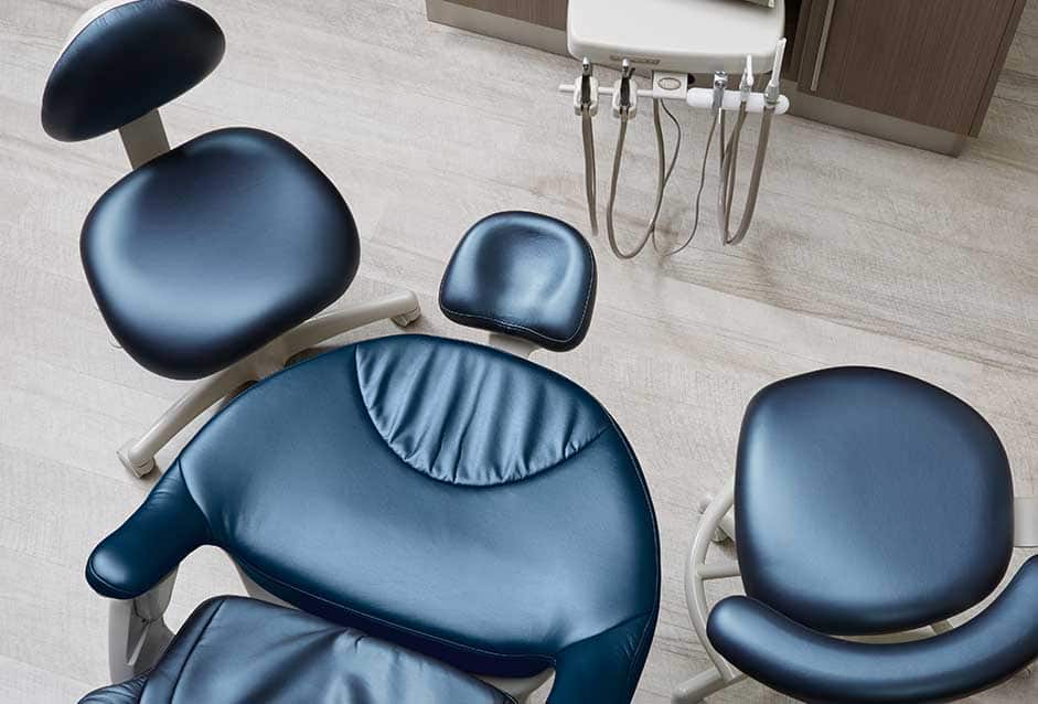 صندلی دندانپزشکی مکانیکی انتخابی اقتصادی و کاربردی برای مطب‌ ها