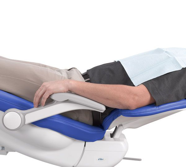 تصویر 2 از صندلی دندانپزشکی مکانیکی انتخابی اقتصادی و کاربردی برای مطب‌ ها