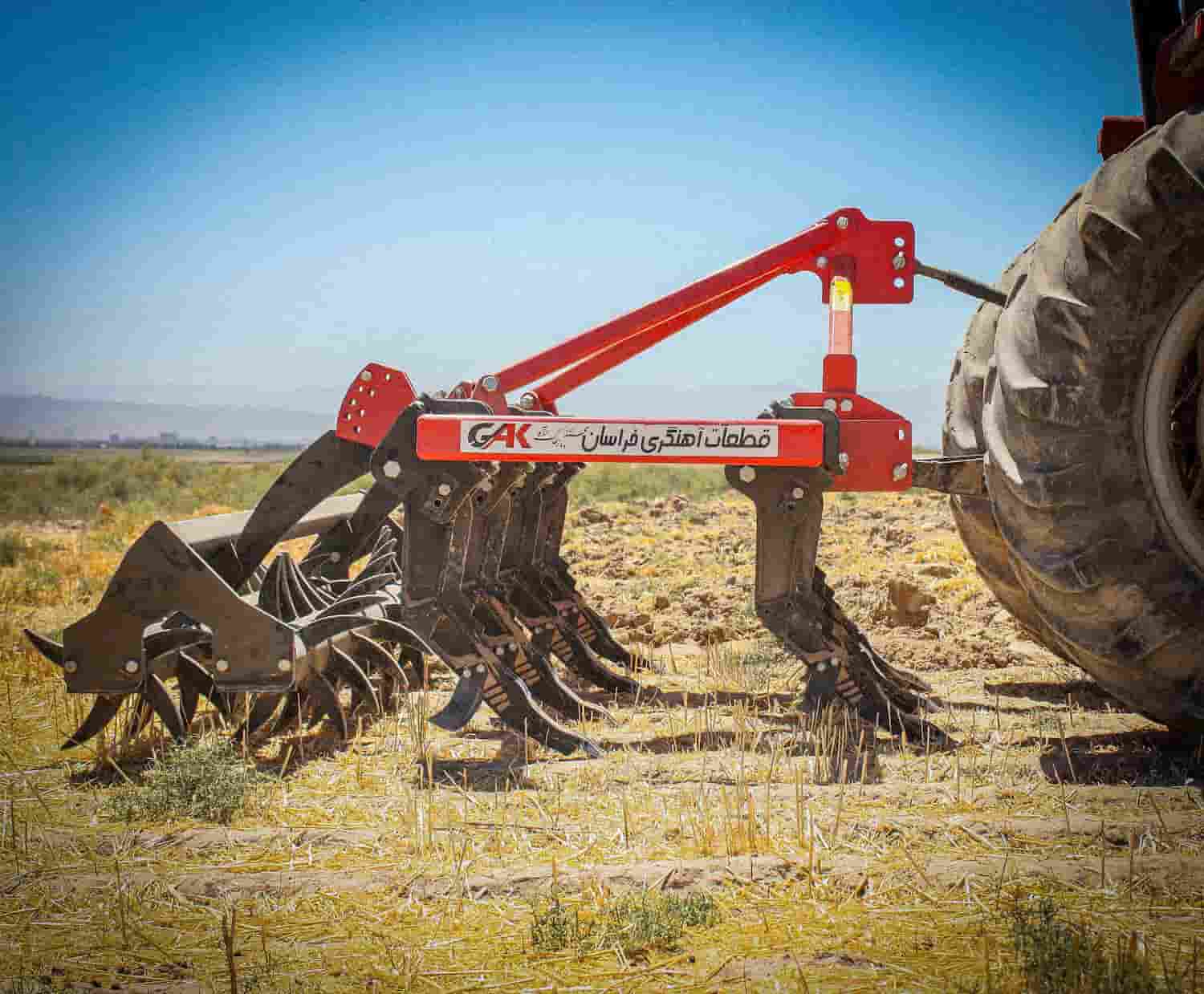 گاوآهن جک محمدزاده با طراحی ویژه برای شخم سبک و سریع