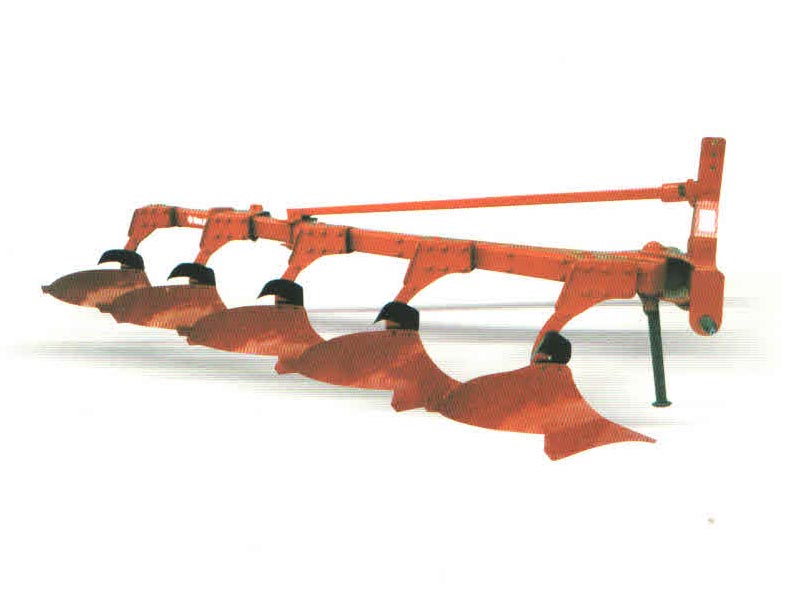 تصویر 1 از گاوآهن جاندیر با مکانیزم انطباقی و ساختار تقویت‌ شده