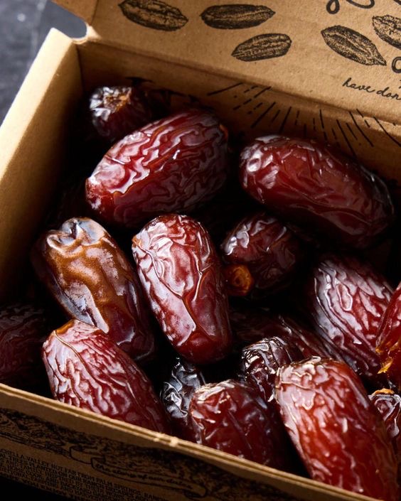 تصویر 1 از خرمای خاصویی کوچک و پر انرژی