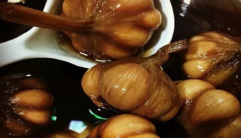 تصویر 4 از سیر ترشی آماده مصرف برای هر نوع غذا