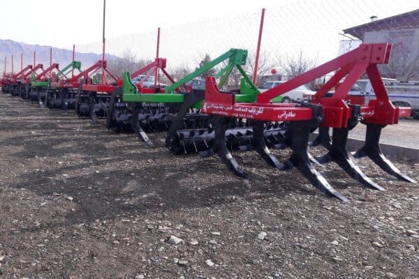 تصویر 1 از گاوآهن حاج قربان مجهز به سیستم تثبیت تعادل خودکار