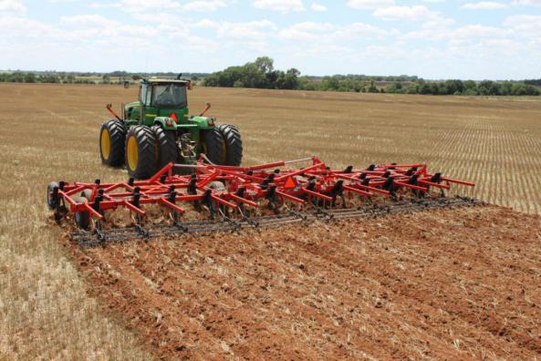 تصویر 4 از گاوآهن حاج قربان مجهز به سیستم تثبیت تعادل خودکار