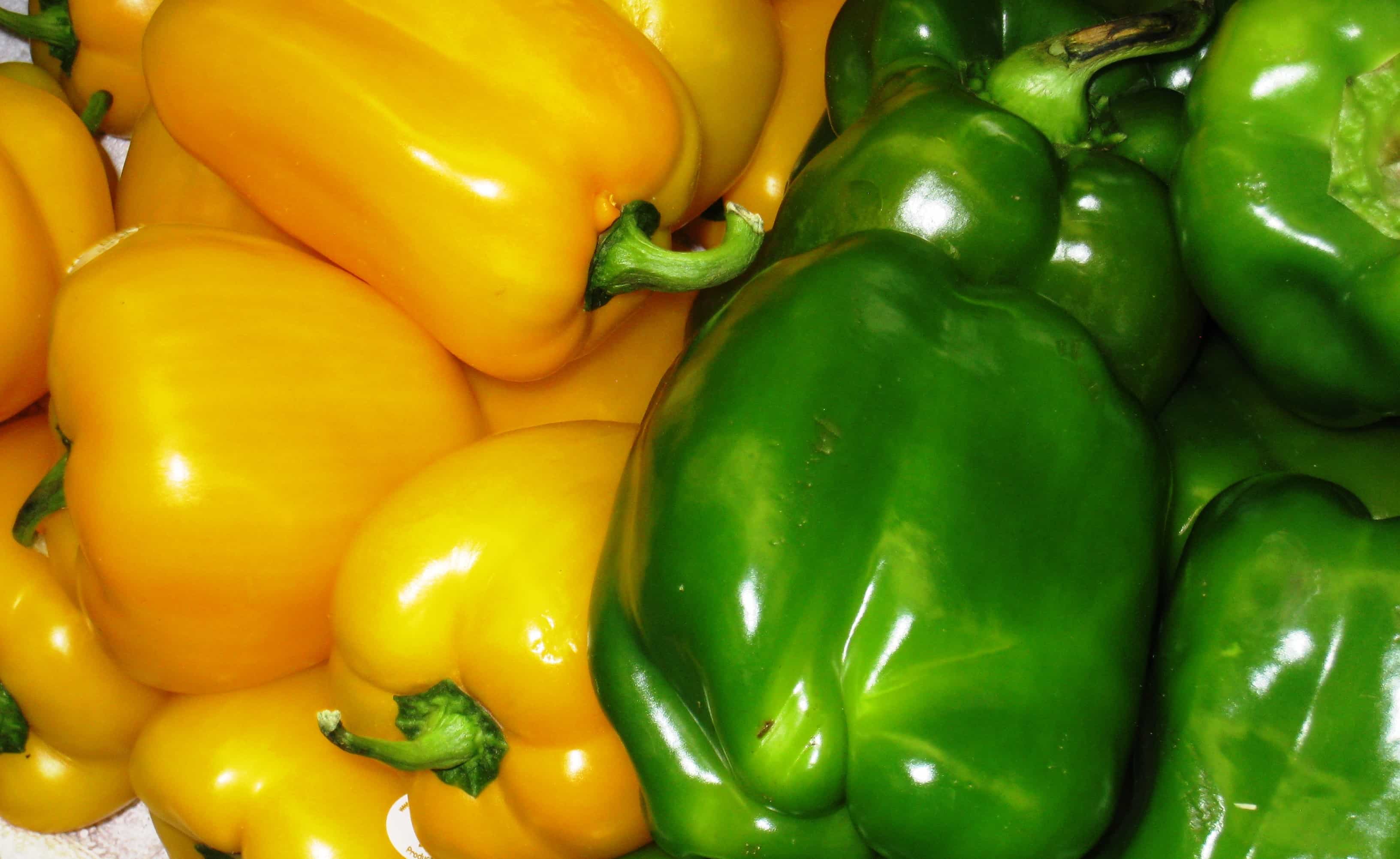 تصویر 4 از فلفل دلمه ای رنگی مخصوص آشپزی حرفه‌ای و مجلسی با سایز یکدست و انتخابی