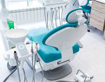 تصویر 4 از صندلی دندانپزشکی قدیمی با ساختار فلزی مقاوم