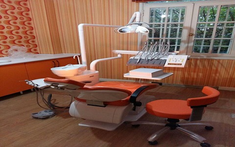 تصویر 1 از صندلی دندانپزشکی برقی با سیستم ایمنی هوشمند