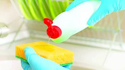 تصویر 2 از مایع ظرفشویی قوی مناسب ظروف چرب و آلوده