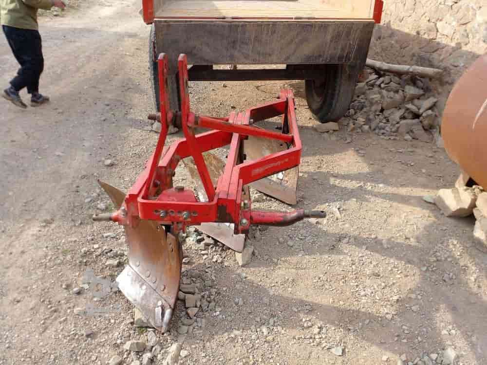 گاوآهن محمدزاده دست دوم سازگار با انواع زمین و دوام مطلوب