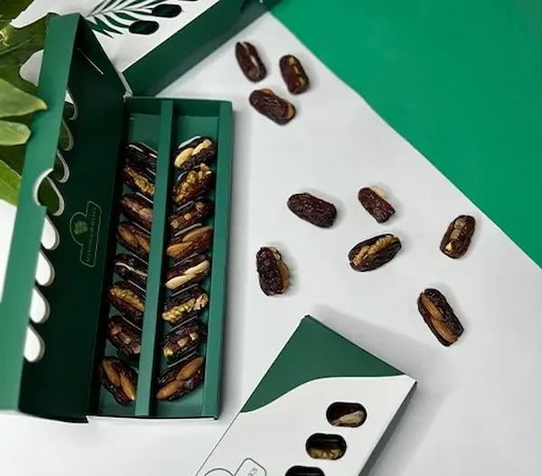 تصویر 3 از خرما پیارم گردویی ۲۰۰ گرمی کیبوردی درجه یک