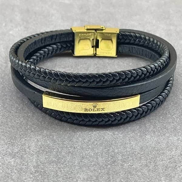 تصویر 4 از دستبند چرم ساده مناسب استايل روزمره و کلاسيک