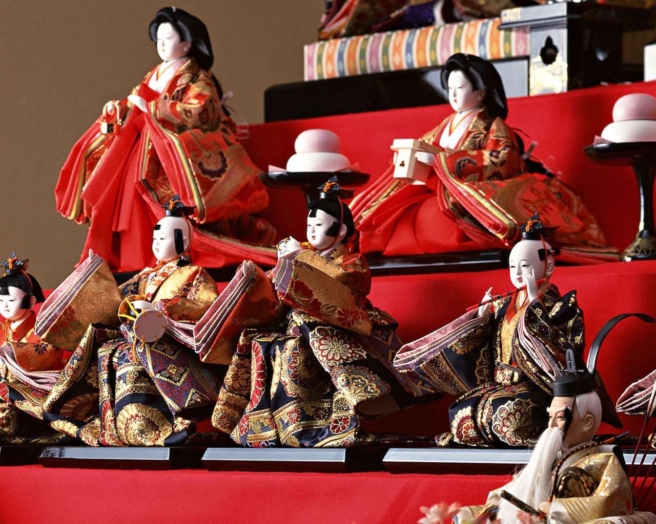 تصویر 1 از عروسک ژاپنی ترسناک مینیاتوری با جزئیات دقیق